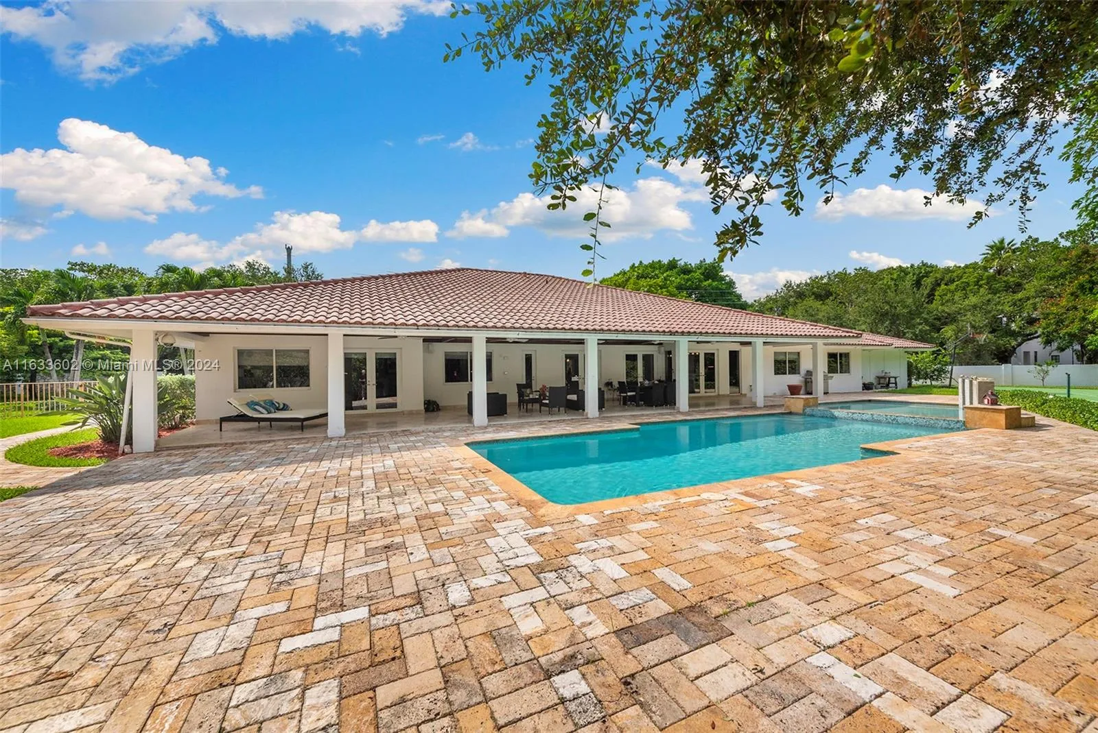 Coral Gables, Florida 33156, United States, 6 Bedrooms Bedrooms, ,6 BathroomsBathrooms,Residential,Active,49935
