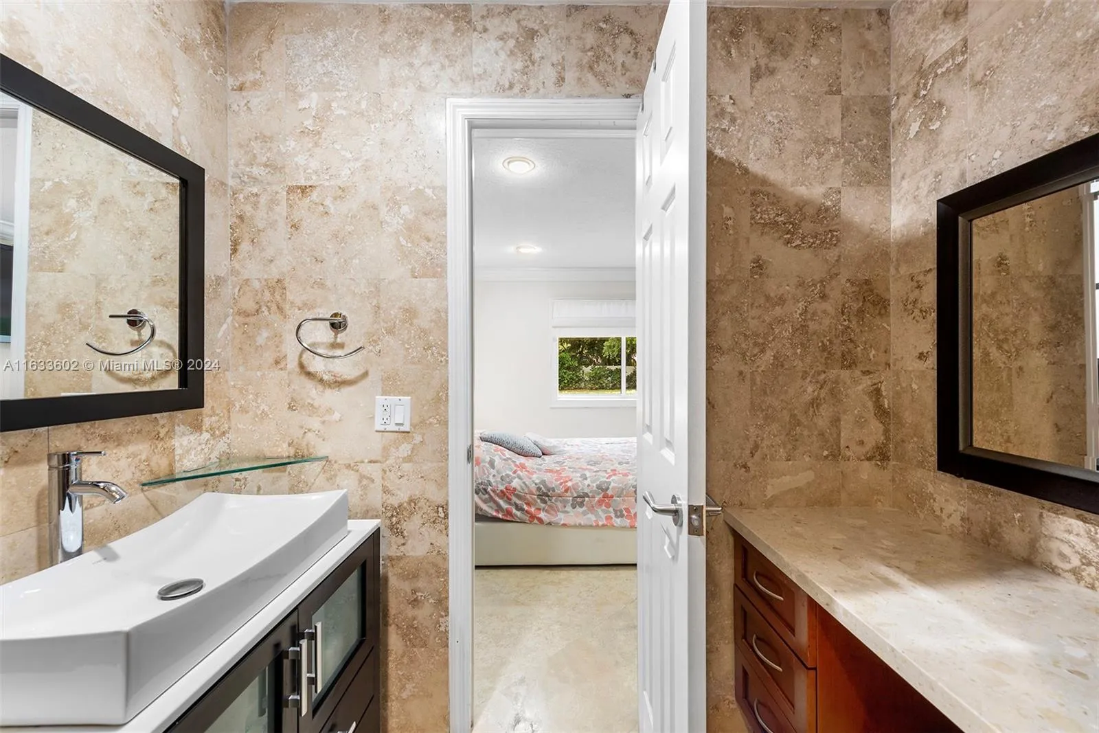 Coral Gables, Florida 33156, United States, 6 Bedrooms Bedrooms, ,6 BathroomsBathrooms,Residential,Active,49935