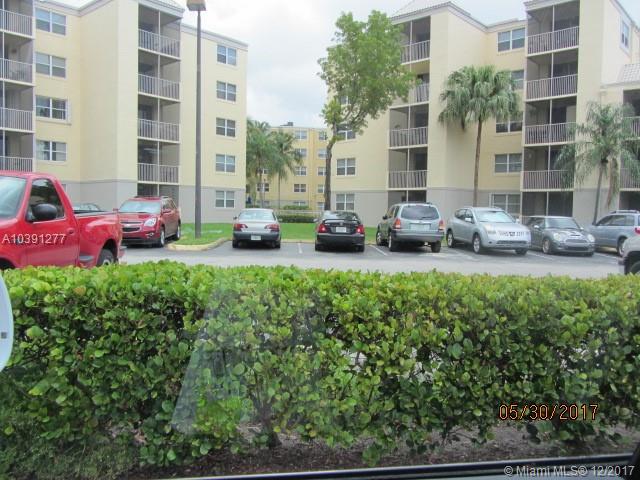 LAS VISTAS AT DORAL CONDO - Residential