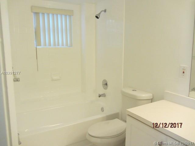 LAS VISTAS AT DORAL CONDO - Residential