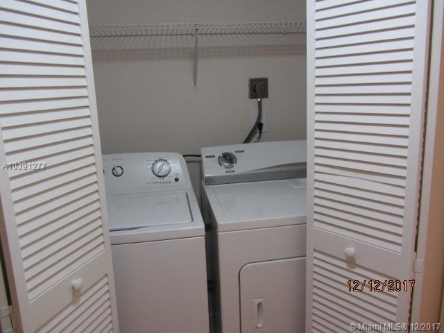 LAS VISTAS AT DORAL CONDO - Residential