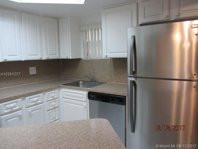 LAS VISTAS AT DORAL CONDO - Residential