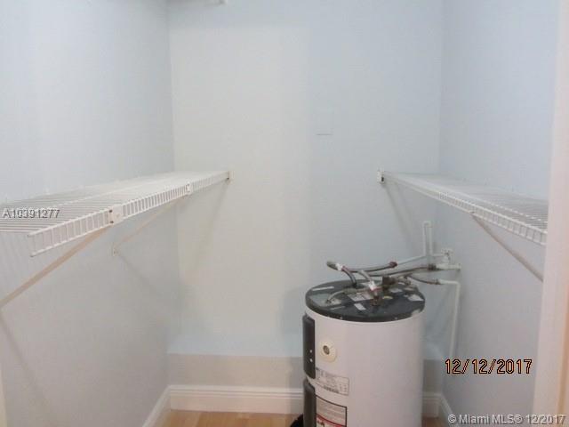 LAS VISTAS AT DORAL CONDO - Residential