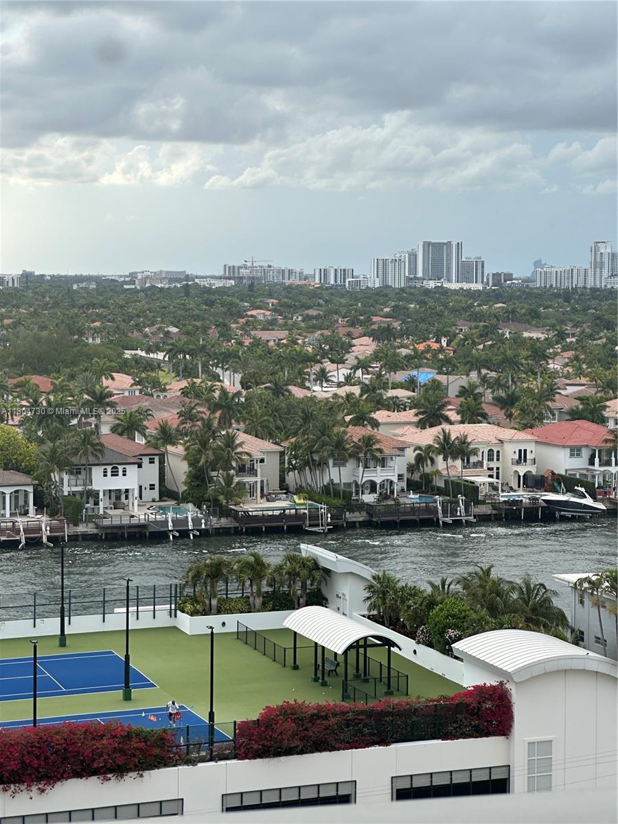 WAVE CONDO - Residential Lease