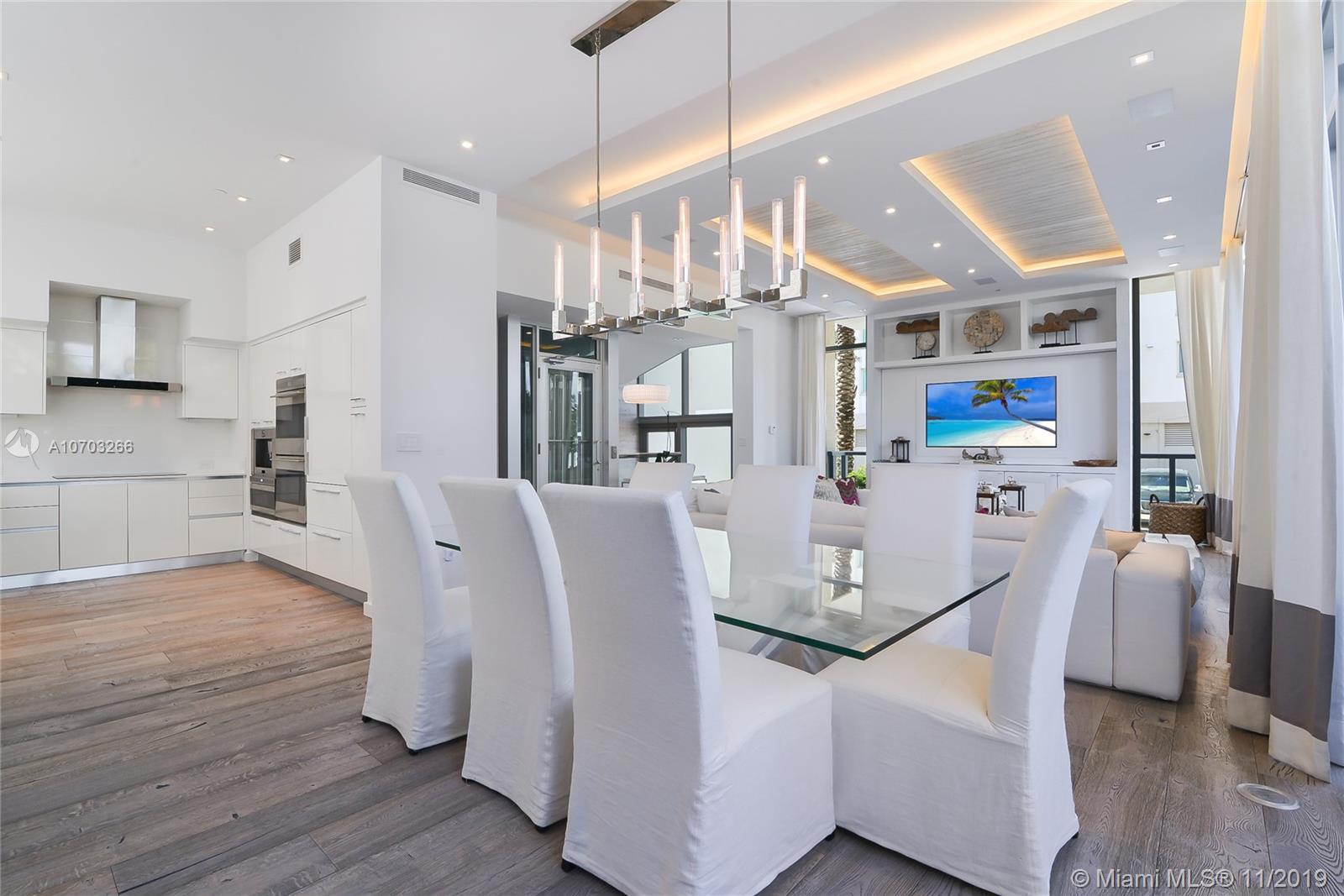 OCEAN SEVEN CONOMINIUMS - Residential