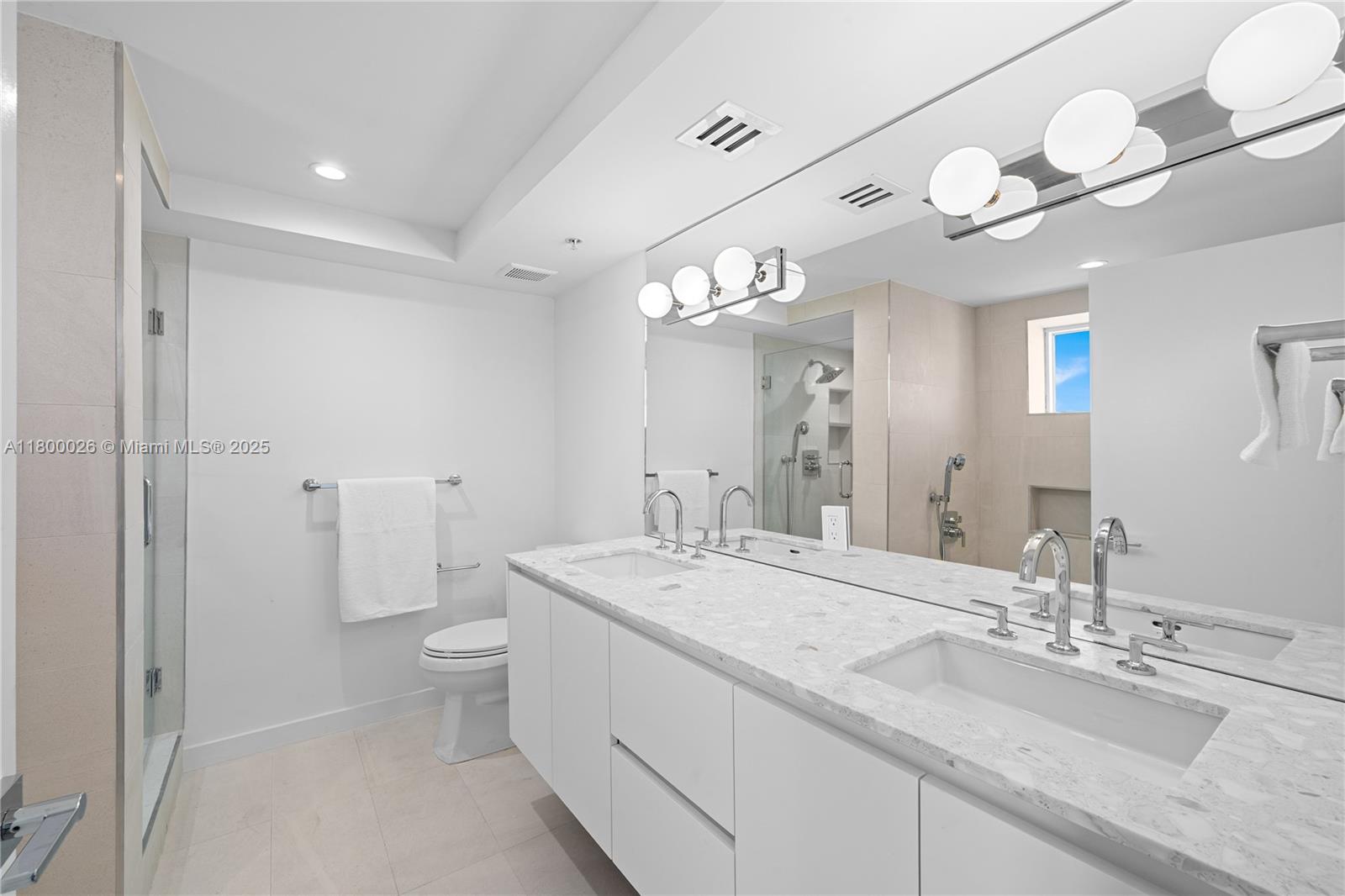 SUNSET HARBOUR SOUTH COND - Residential