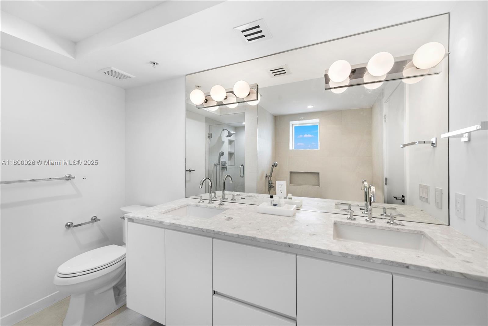 SUNSET HARBOUR SOUTH COND - Residential