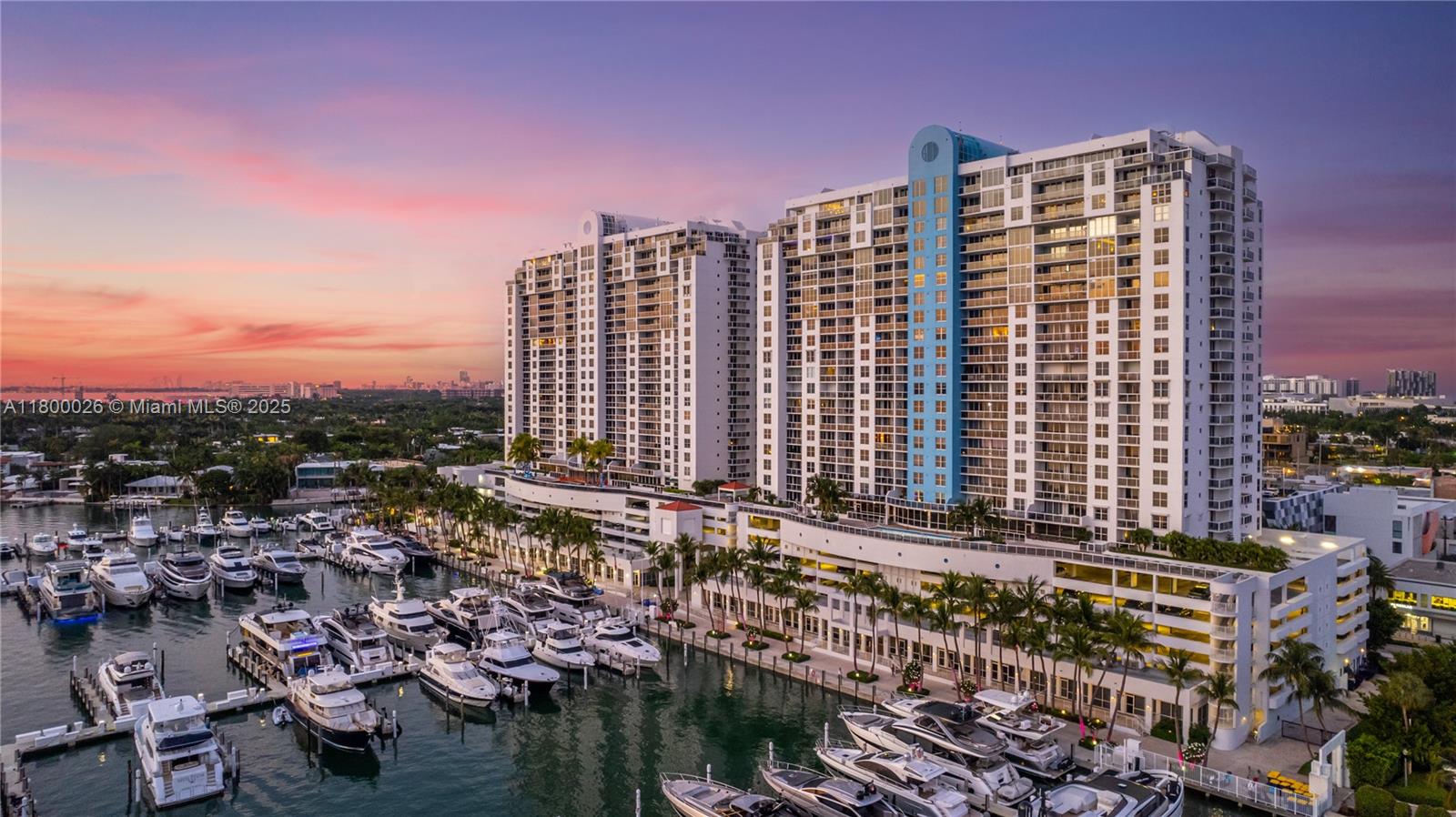 SUNSET HARBOUR SOUTH COND - Residential