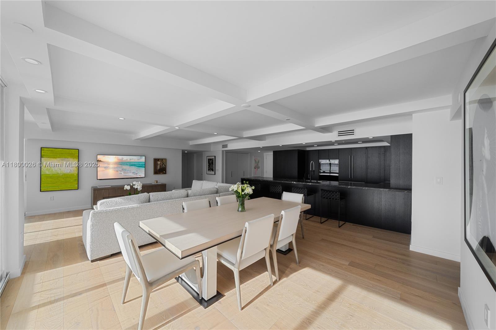 1800 Sunset Harbour Dr 1202/4 Dr 1202/4