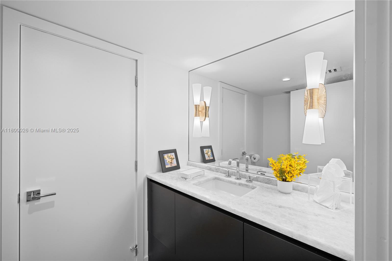 SUNSET HARBOUR SOUTH COND - Residential