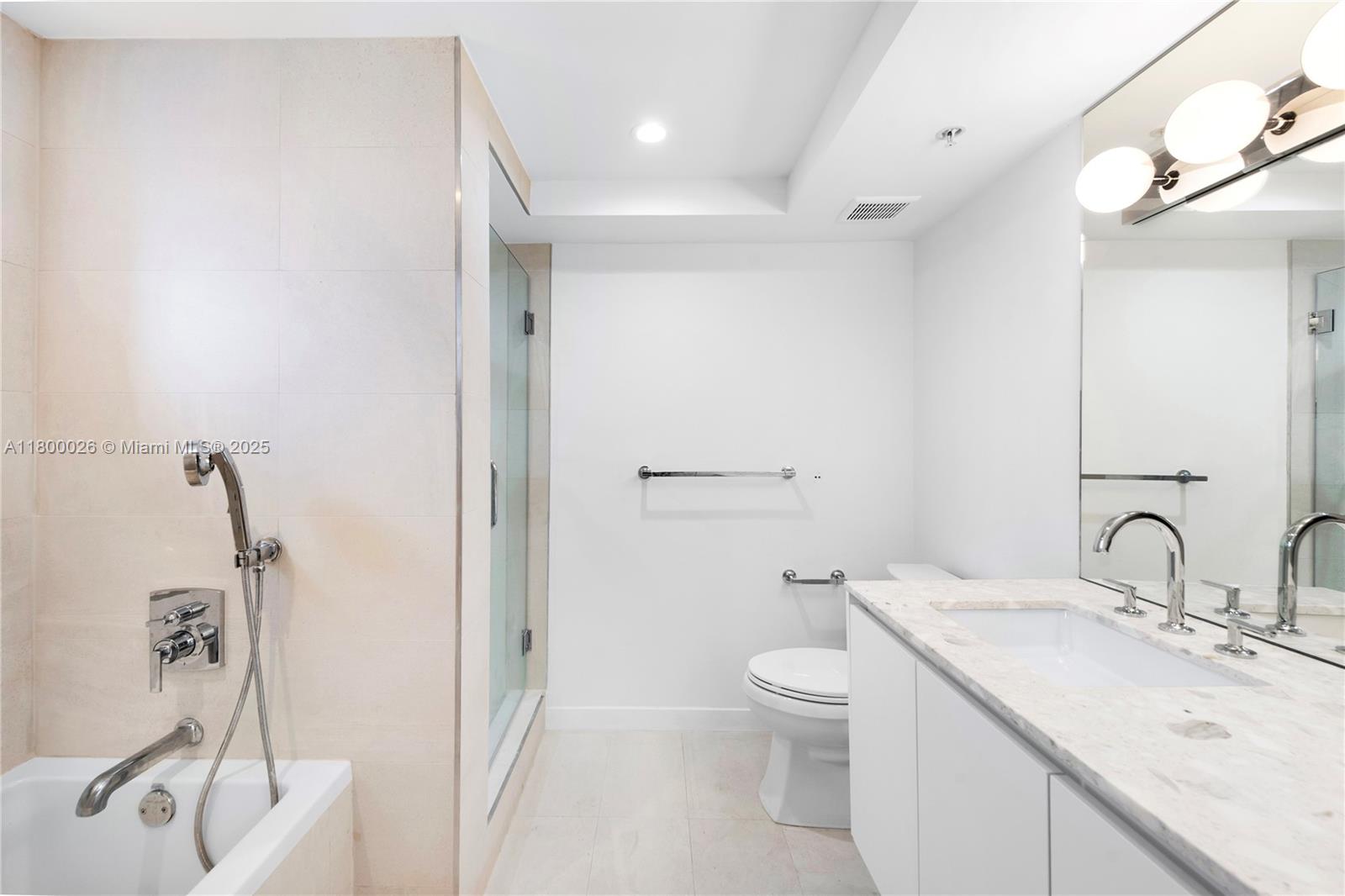 SUNSET HARBOUR SOUTH COND - Residential