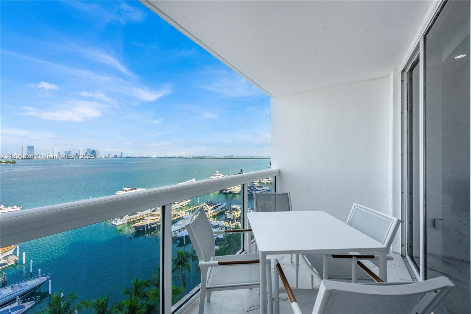SUNSET HARBOUR SOUTH COND - Residential