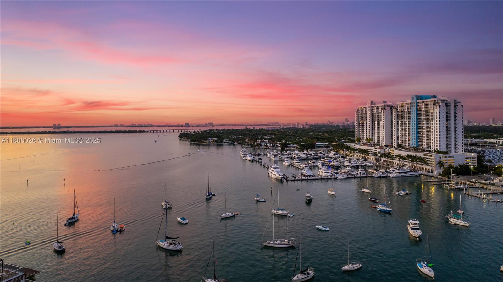 SUNSET HARBOUR SOUTH COND - Residential