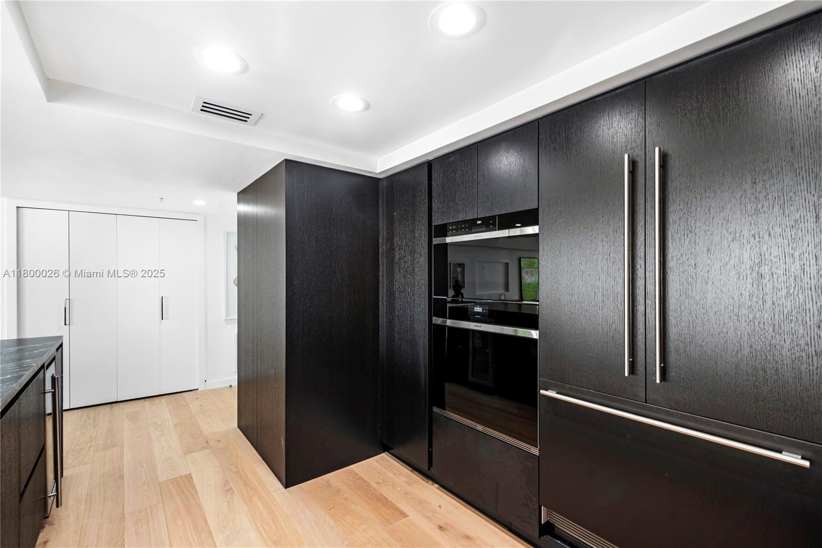 SUNSET HARBOUR SOUTH COND - Residential
