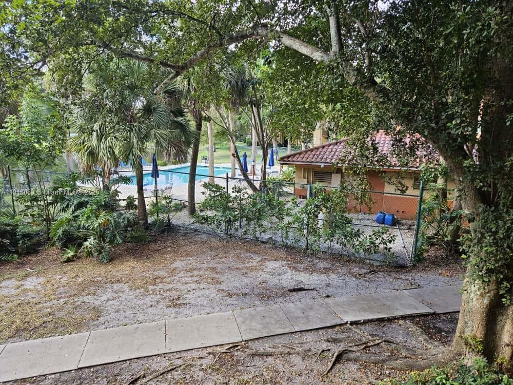 LAKES OF JACARANDA CONDO - Residential Lease