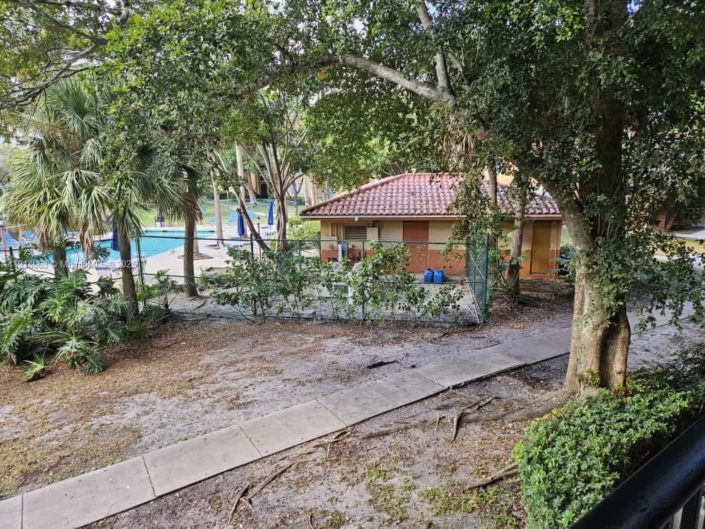 LAKES OF JACARANDA CONDO - Residential Lease