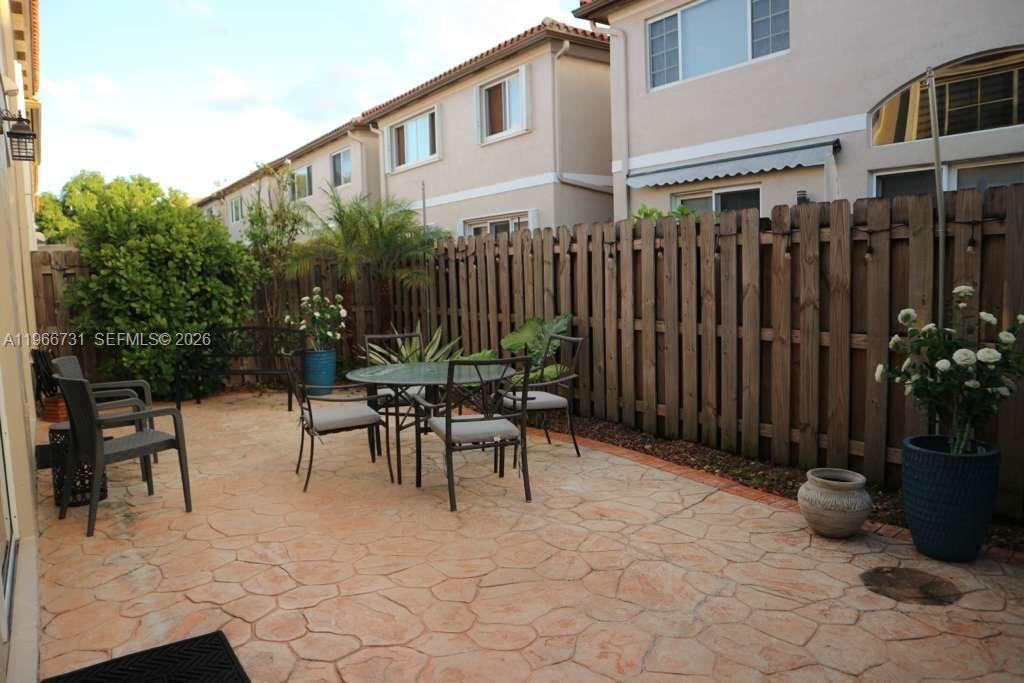 ANCHORAGE AT MIAMI LAKES - Residential