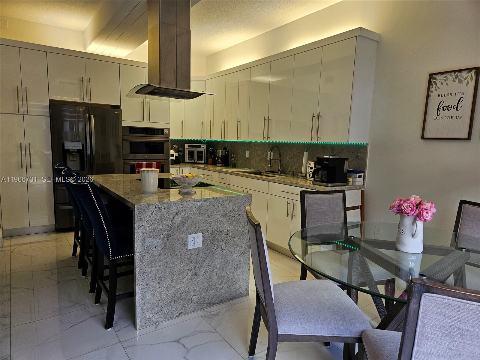 ANCHORAGE AT MIAMI LAKES - Residential