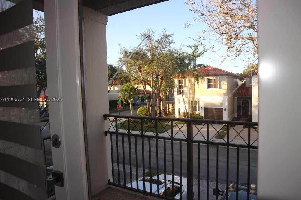 ANCHORAGE AT MIAMI LAKES - Residential