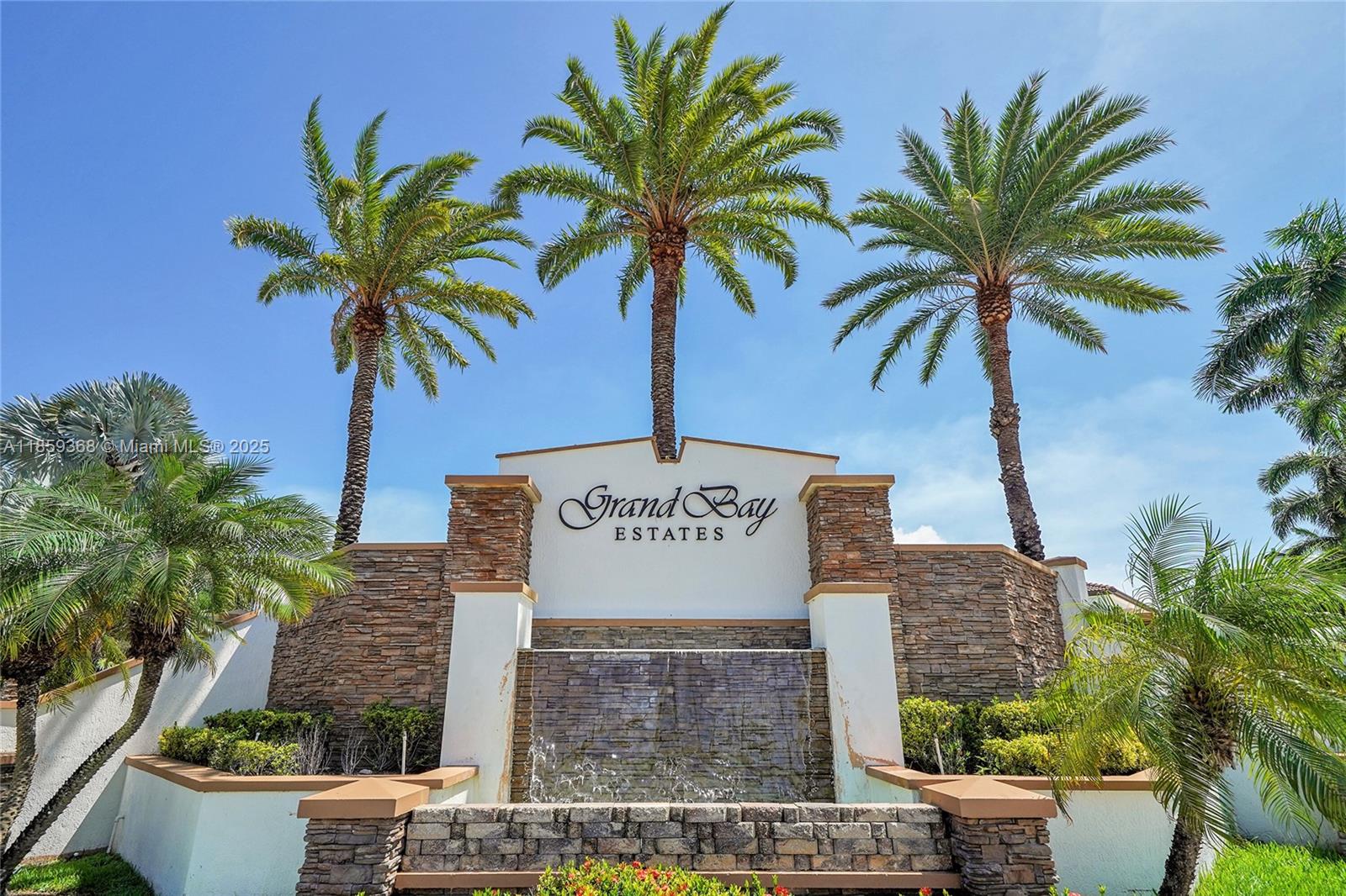 This stunning 3-bedroom, 2.5-bathroom home—available fully furnished or unfurnished for your convenience—offers a perfect blend of style and flexibility. Nestled within the prestigious resort-style community of Isles at Grand Bay, residents enjoy world-class amenities including a luxurious clubhouse, state-of-the-art fitness center, sparkling pool, tennis and basketball courts, a children’s playground, and more. Ideally situated just minutes from Miami International Airport, Dolphin Mall, top-rated schools, dining, and major highways.
A must-see property that combines elegance, comfort, and an unbeatable location!