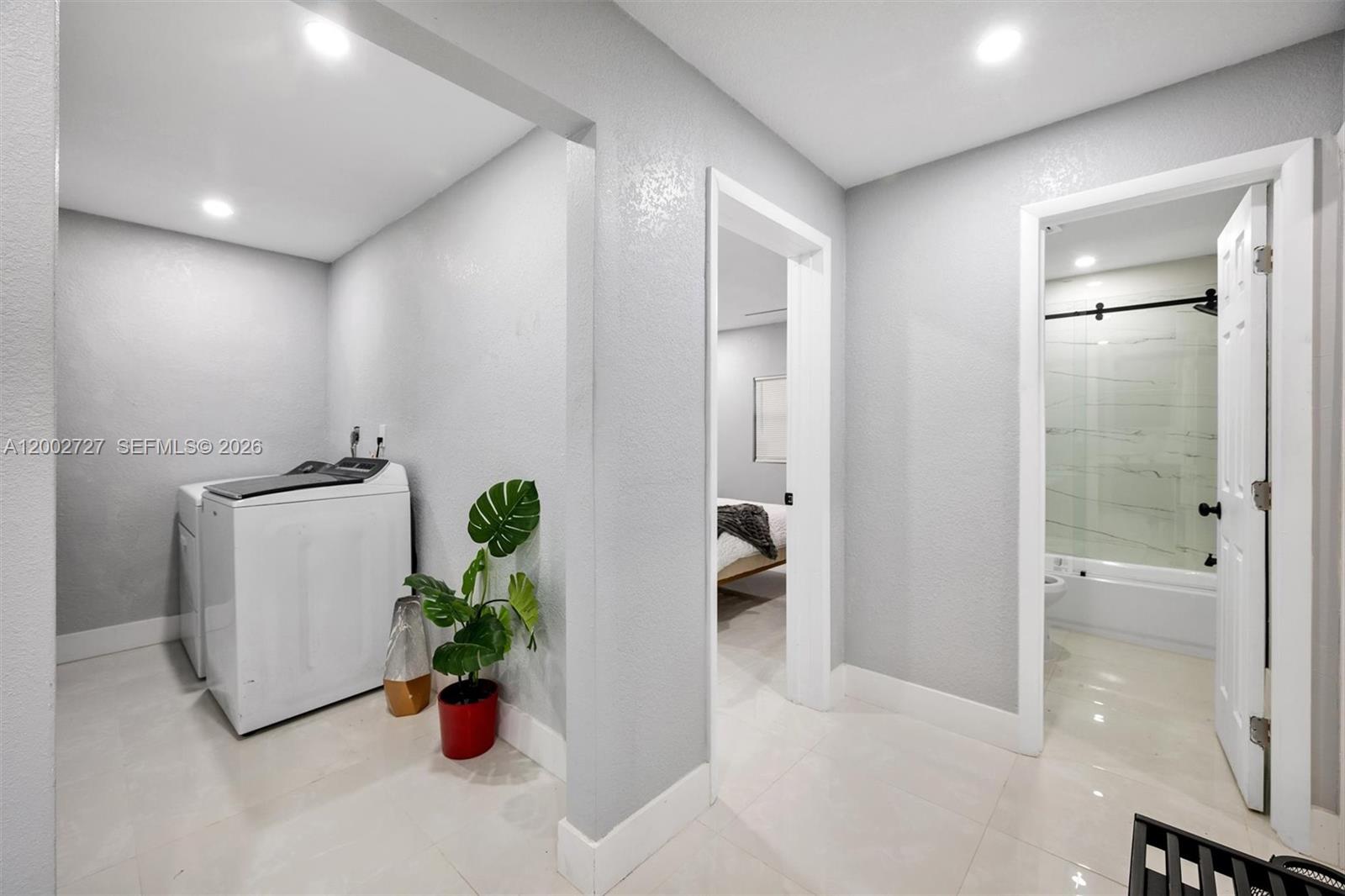 BISCAYNE GARDENS SEC D RE - Residential