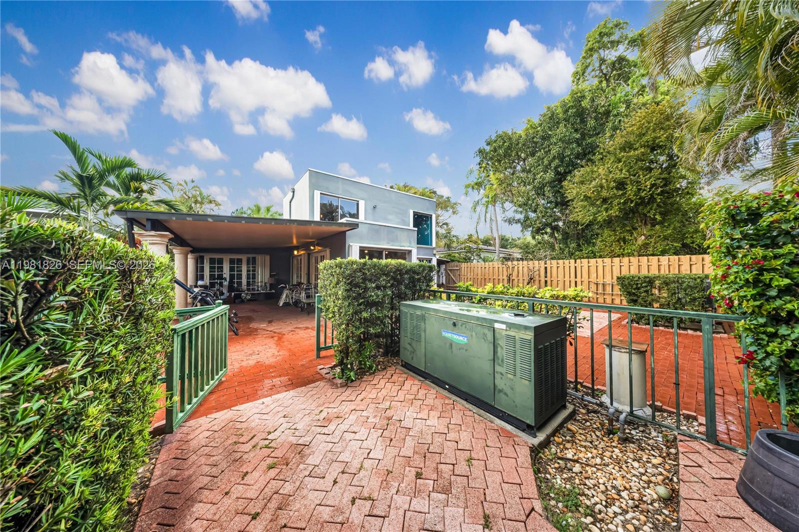 RIVIERA PARK - Residential