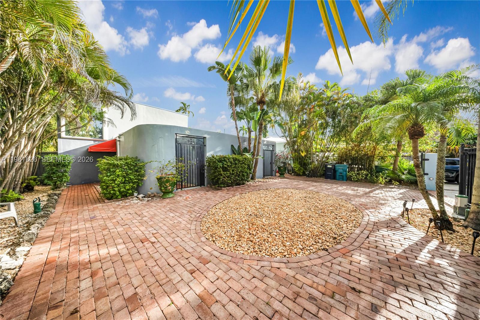 RIVIERA PARK - Residential