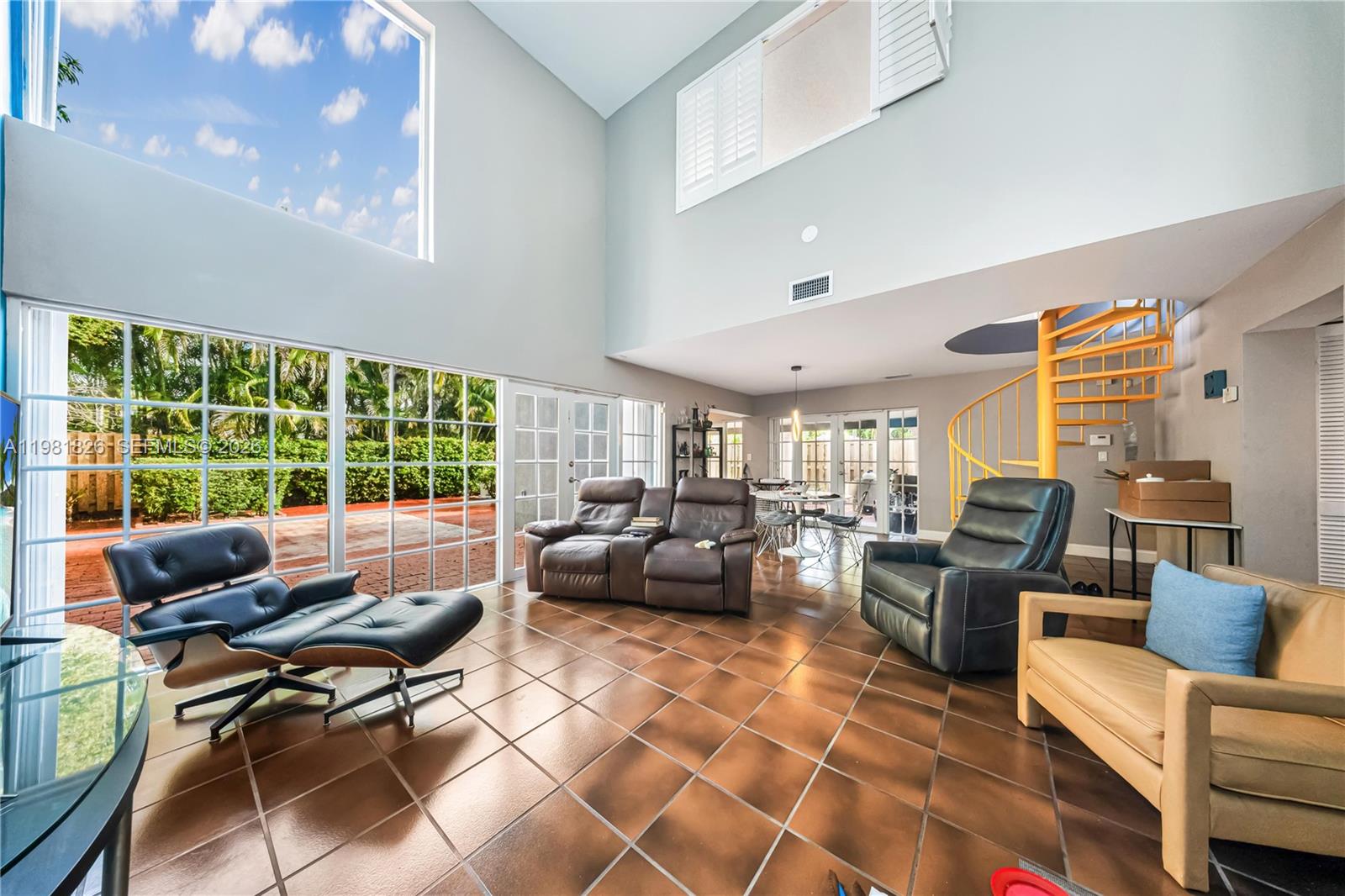 RIVIERA PARK - Residential