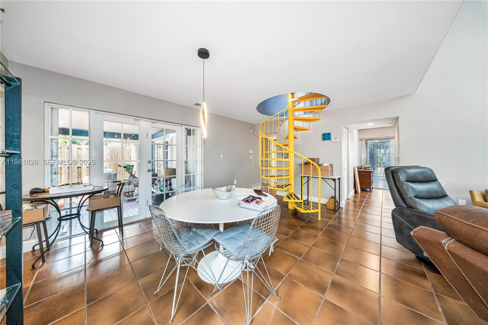 RIVIERA PARK - Residential