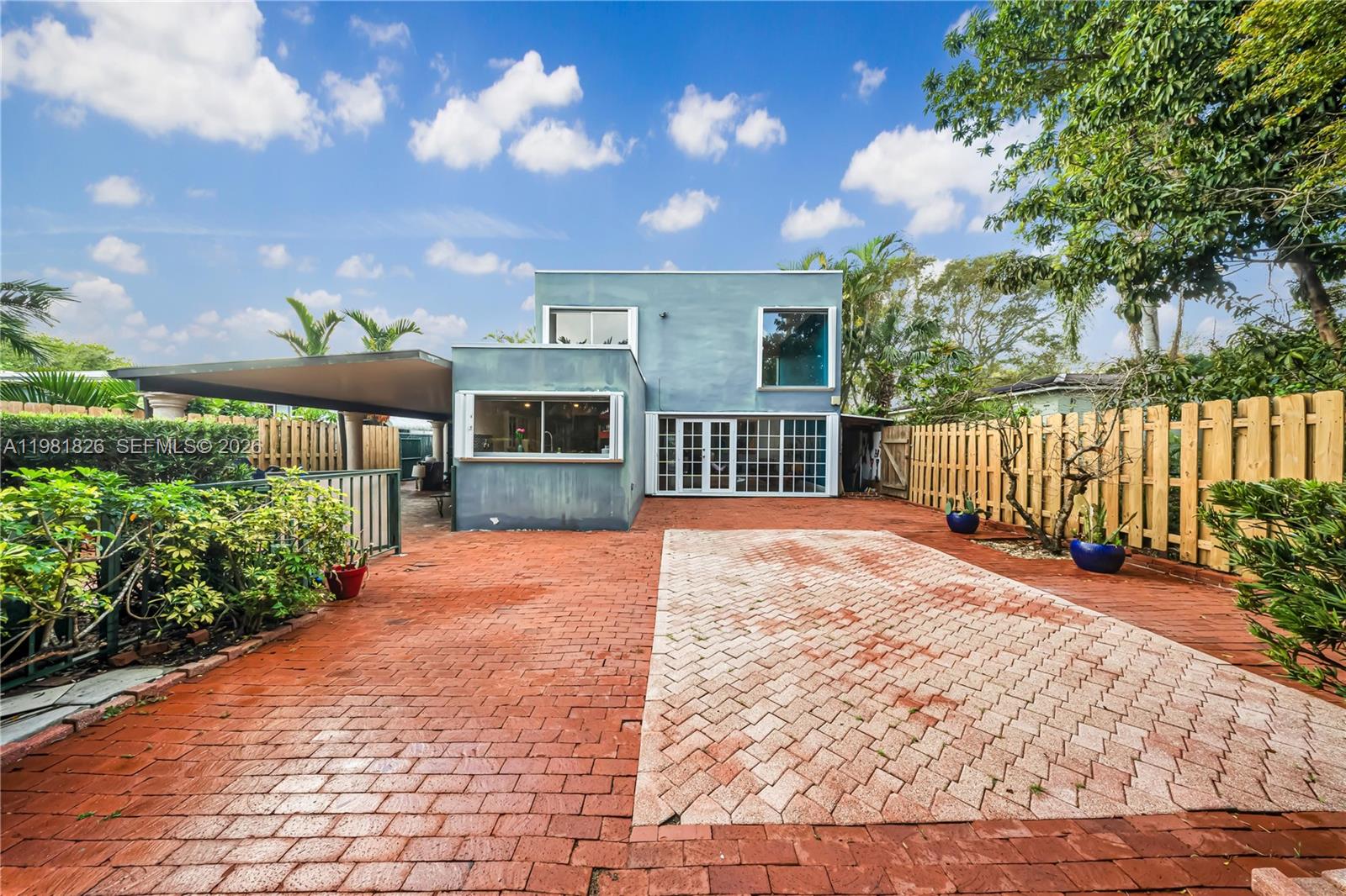 RIVIERA PARK - Residential