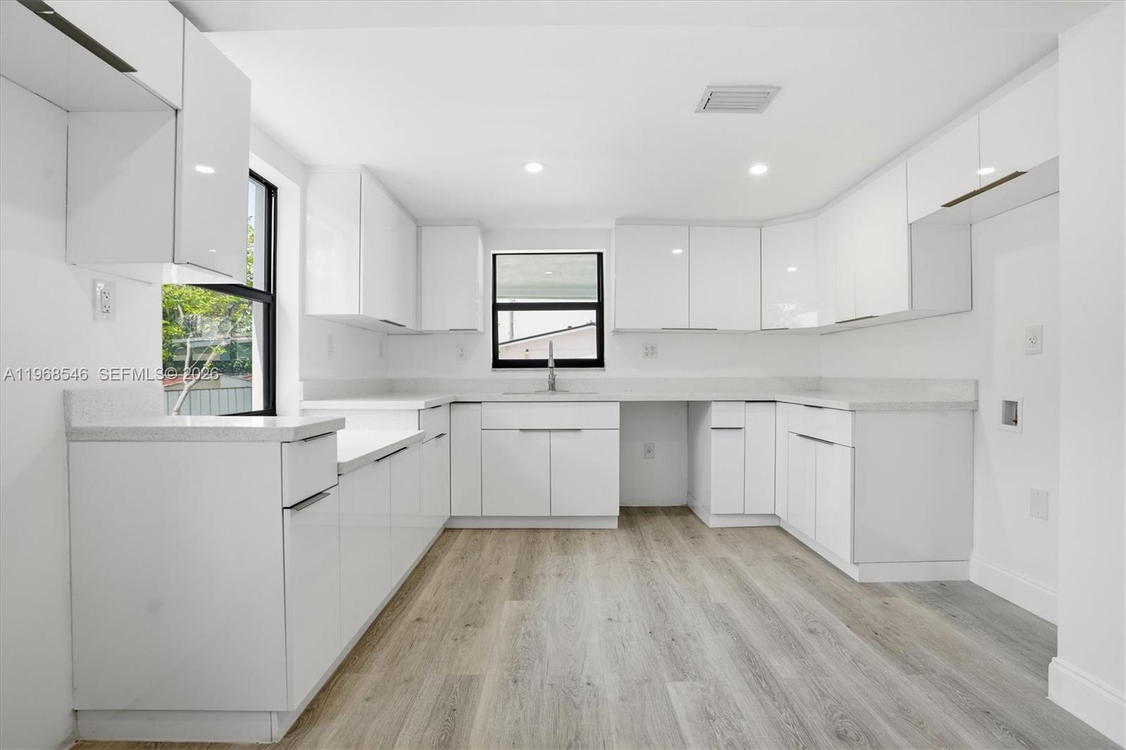 TRAJUNE PARK - Residential