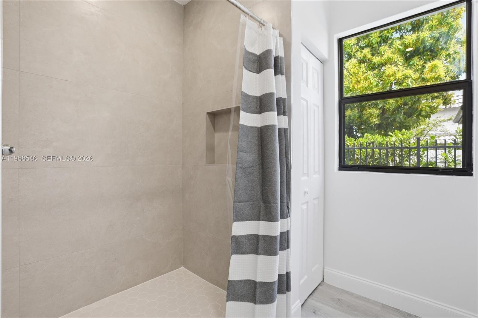 TRAJUNE PARK - Residential