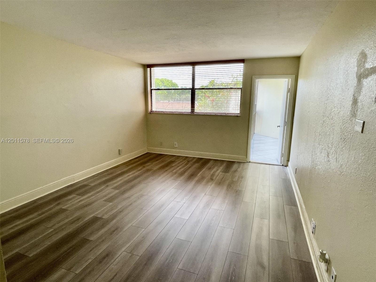 BLDG 130 OF COUNTRY CLUB - Residential