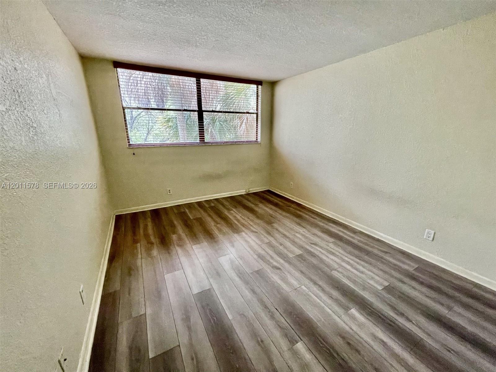 BLDG 130 OF COUNTRY CLUB - Residential