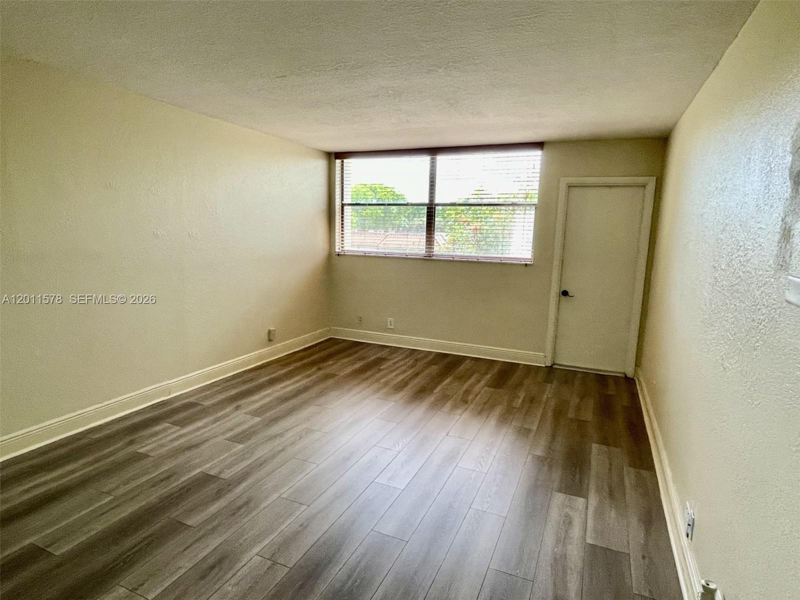 BLDG 130 OF COUNTRY CLUB - Residential