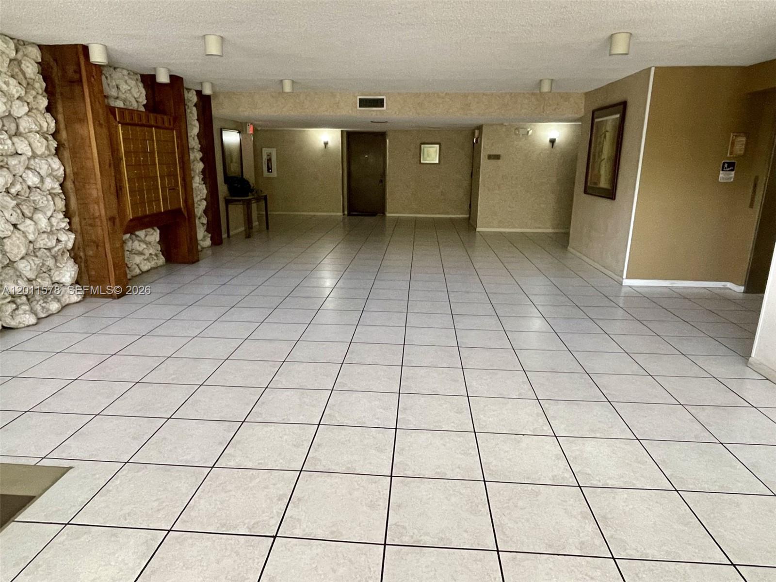 BLDG 130 OF COUNTRY CLUB - Residential