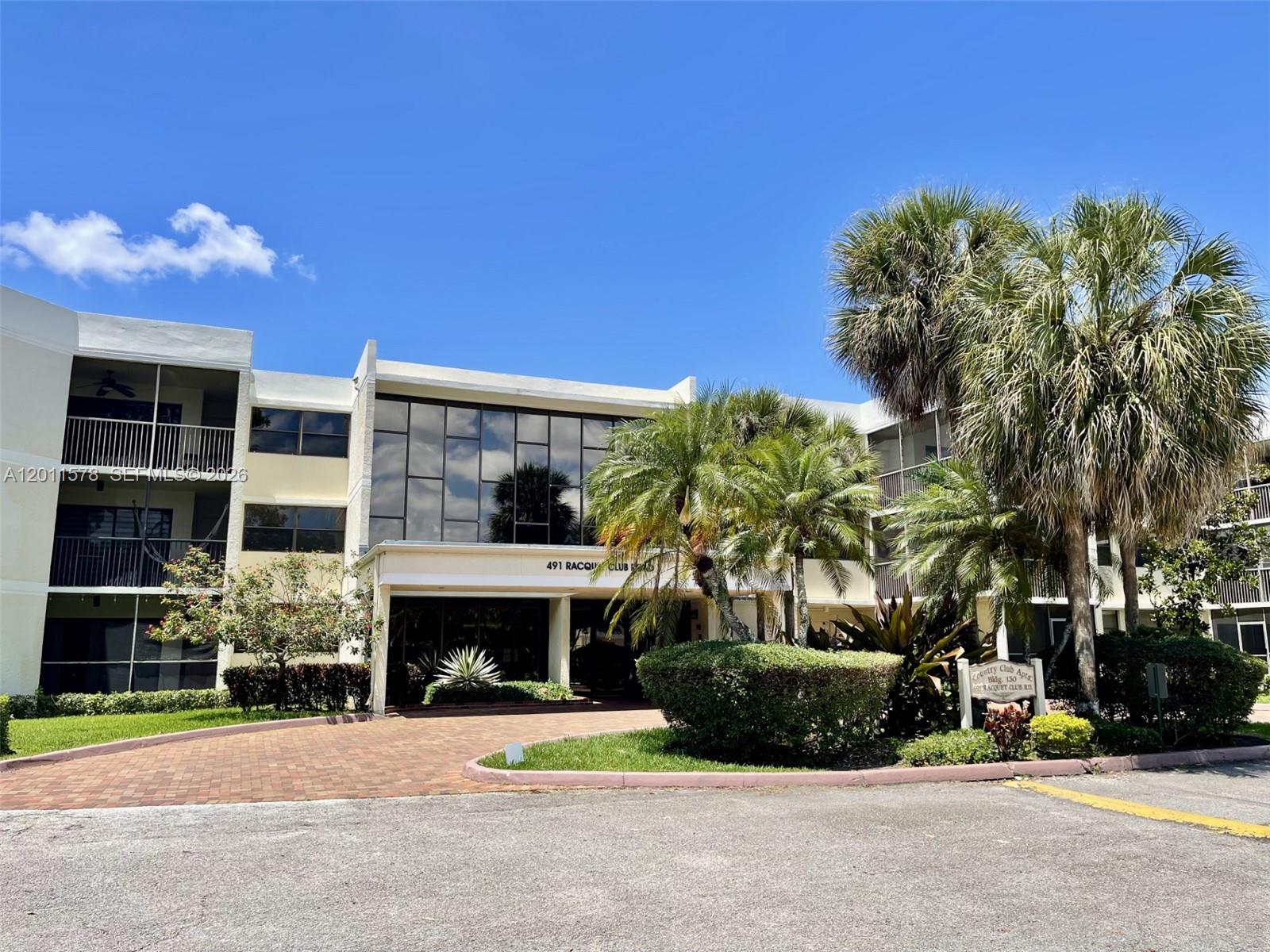 BLDG 130 OF COUNTRY CLUB - Residential