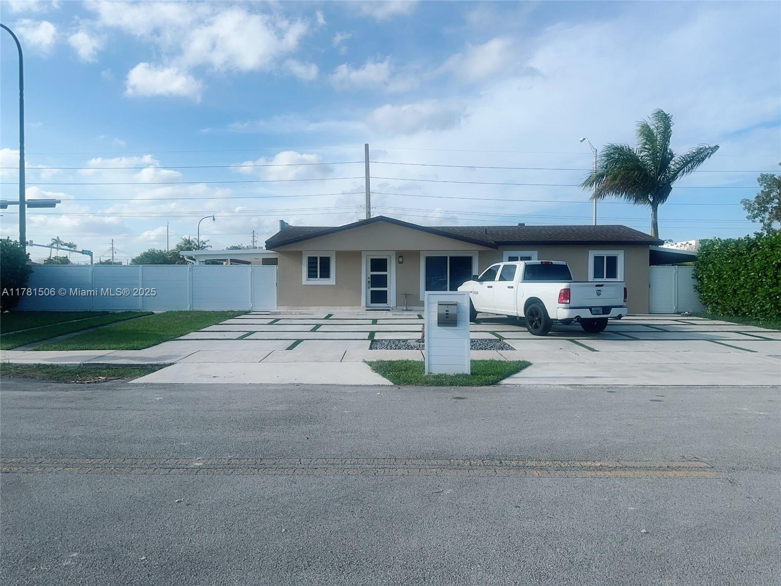 10075 Sw 152nd Ter, Miami, Broward County, Florida - 3 Bedrooms  
2 Bathrooms - 