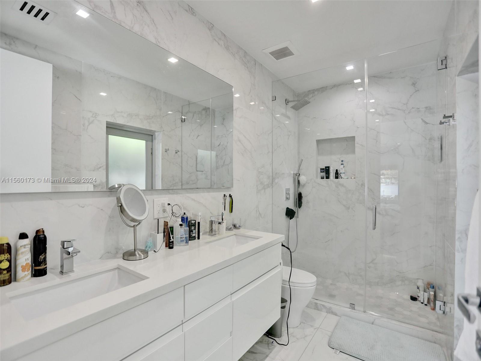 GREYKNOLL ESTATES - Residential