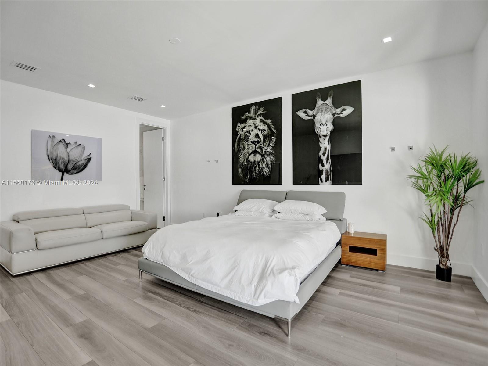 GREYKNOLL ESTATES - Residential