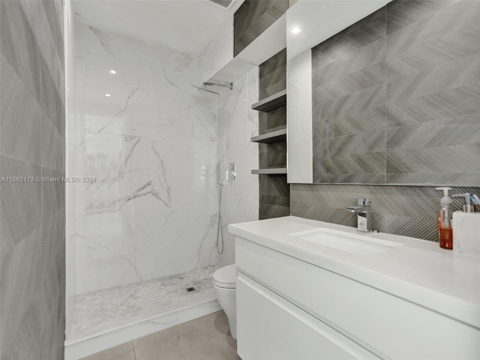 GREYKNOLL ESTATES - Residential