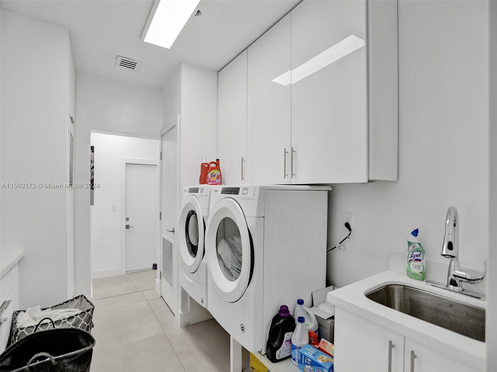 GREYKNOLL ESTATES - Residential