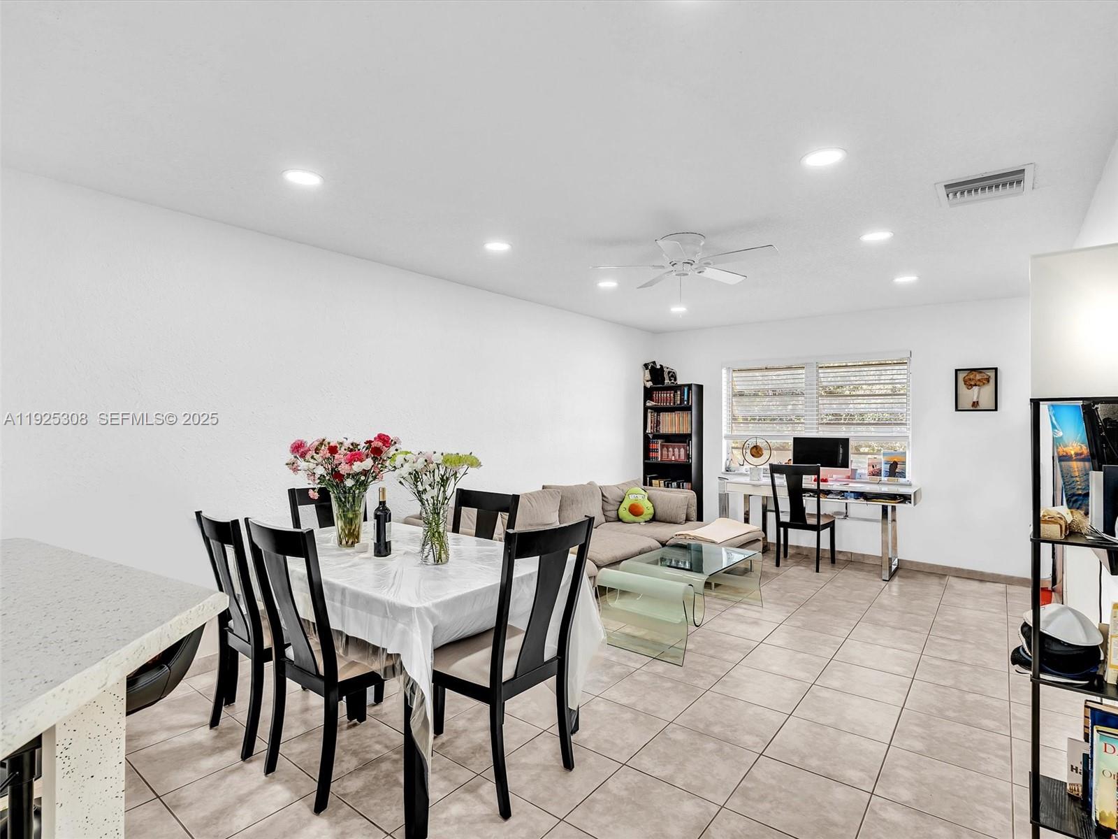 OAK HILLS CONDO NO II - Residential Lease