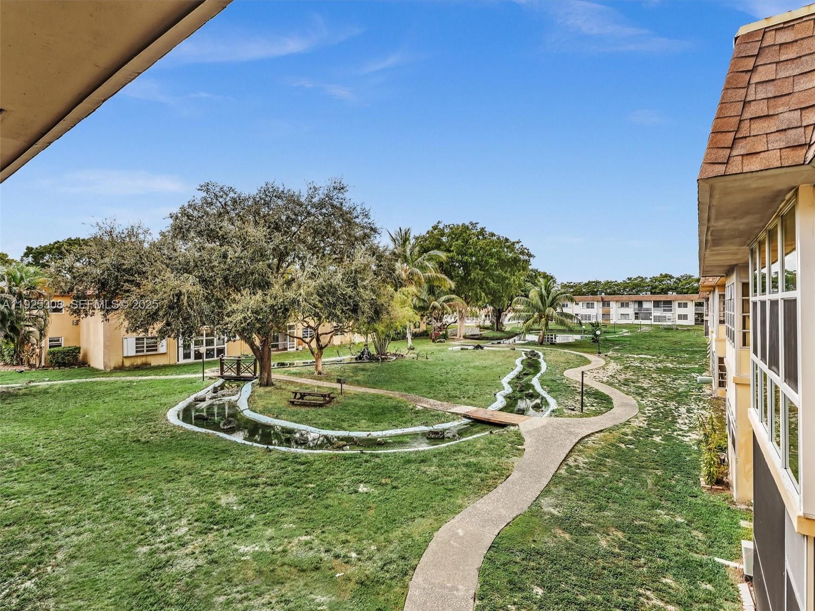 OAK HILLS CONDO NO II - Residential Lease