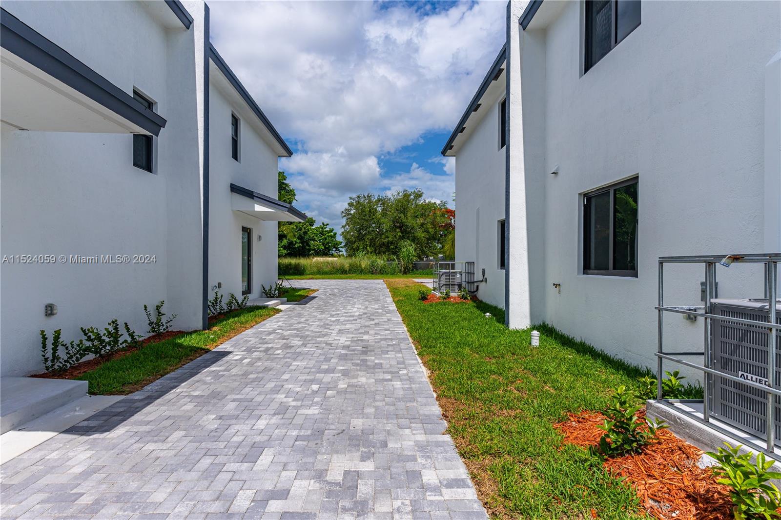 ORANGE VIEW PK - Residential