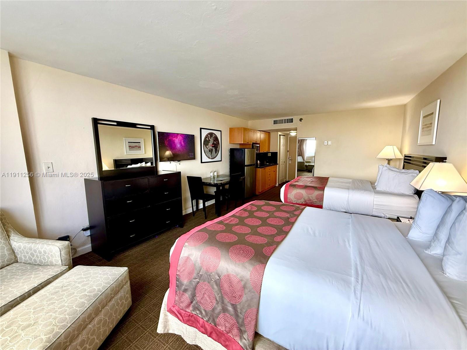 THE AVENTURA BEACH CLUB C - Residential