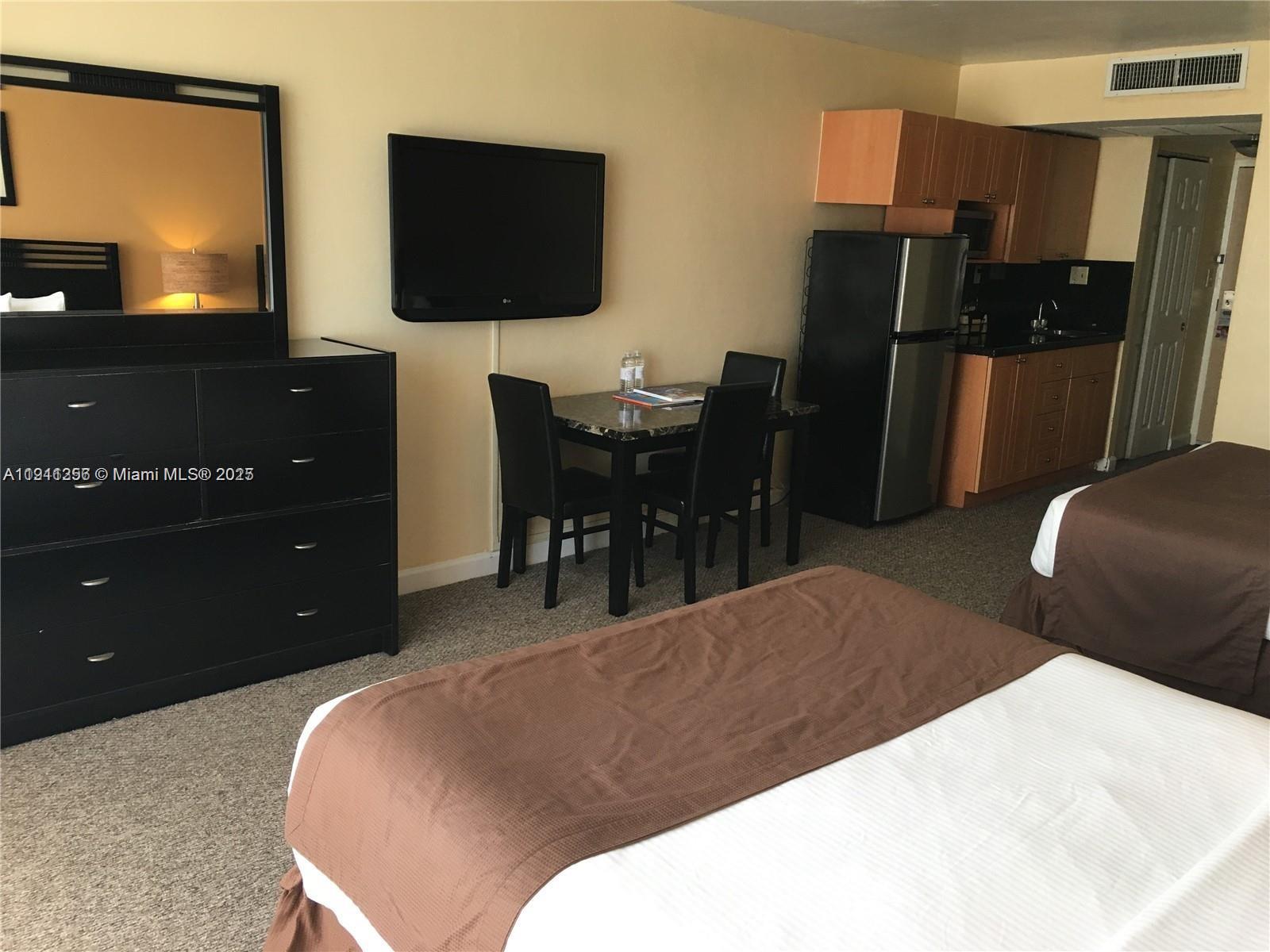 THE AVENTURA BEACH CLUB C - Residential