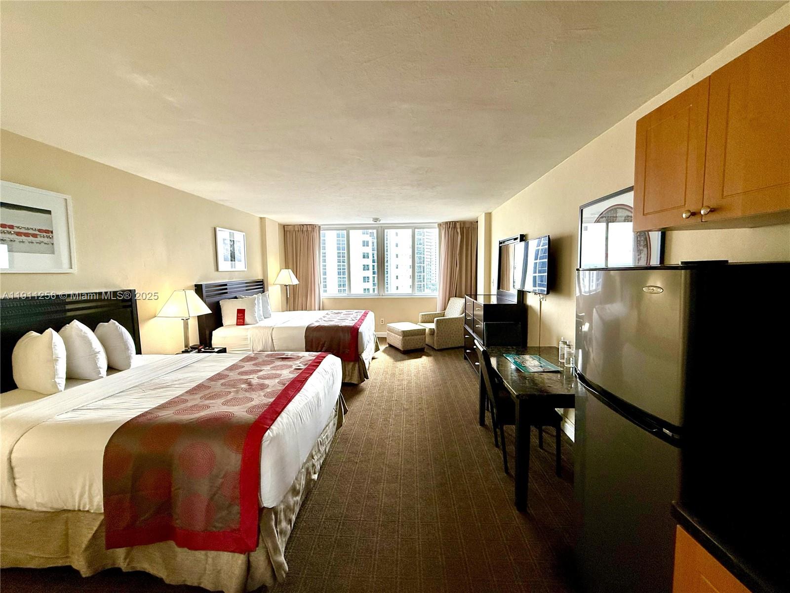 THE AVENTURA BEACH CLUB C - Residential