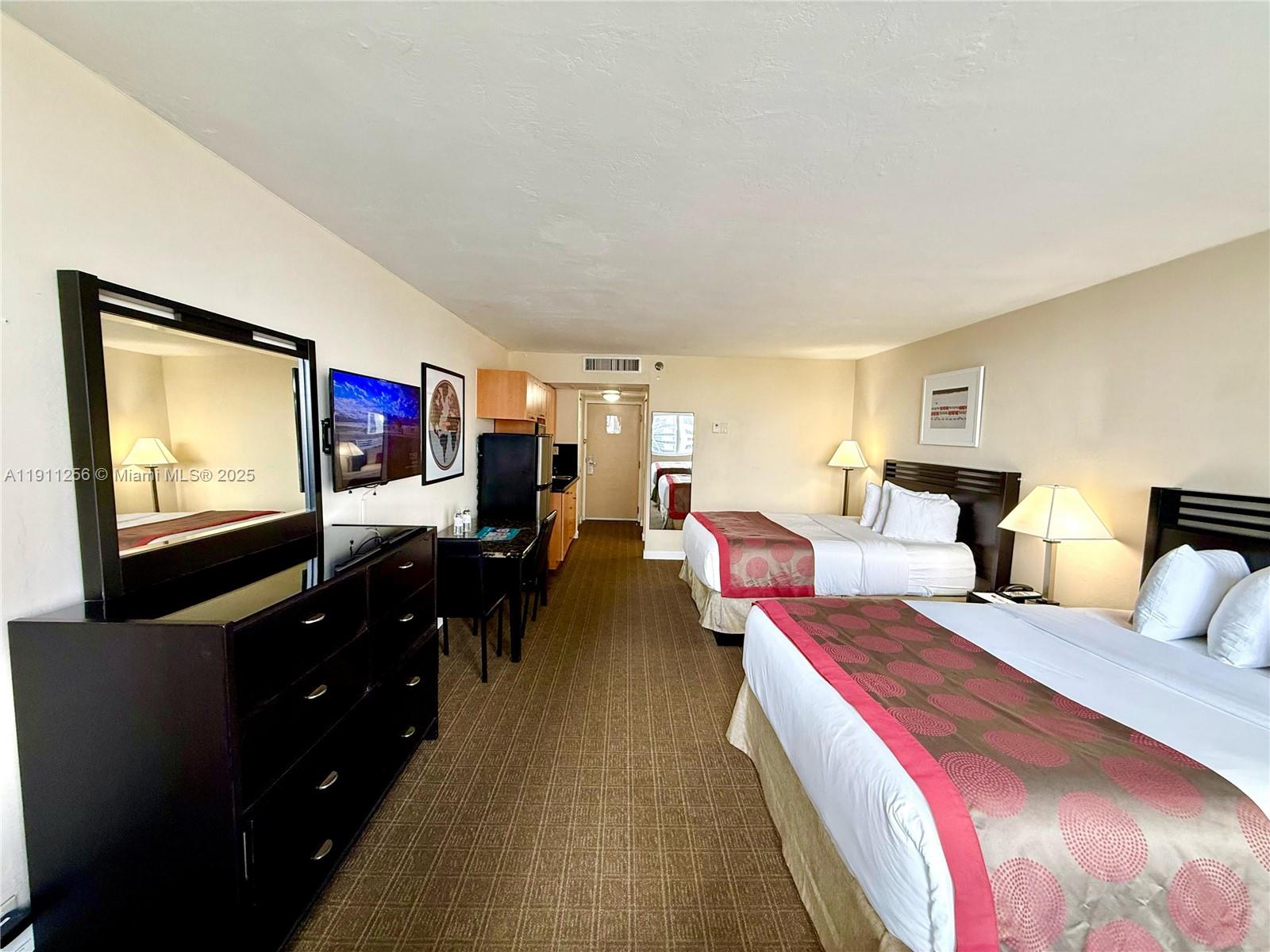 THE AVENTURA BEACH CLUB C - Residential