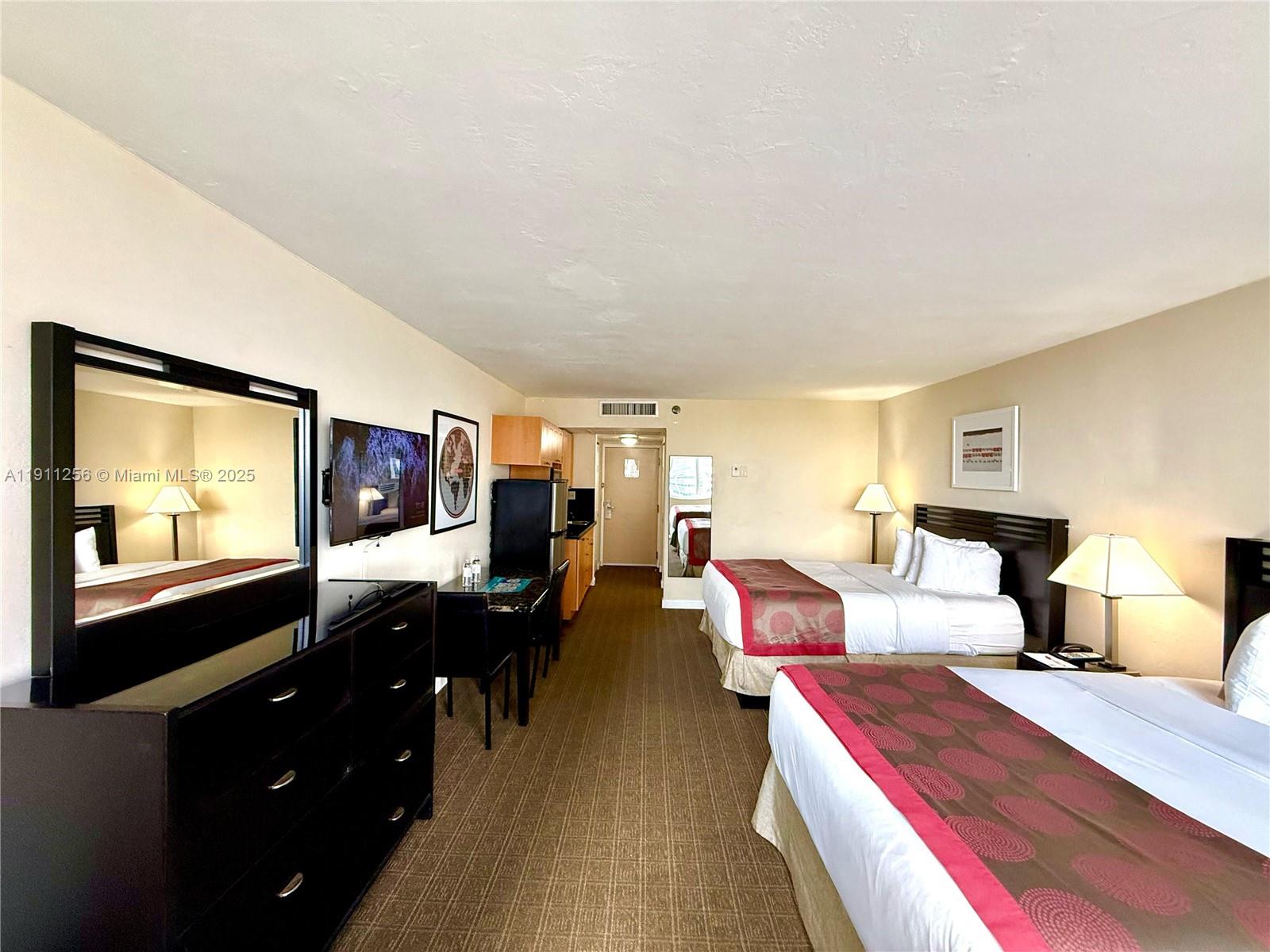 THE AVENTURA BEACH CLUB C - Residential